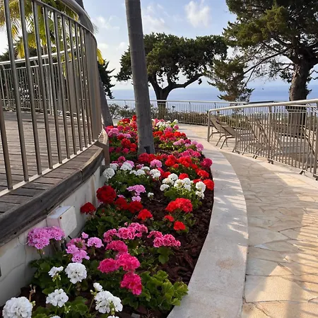Отель Quinta Gardens - Adults Only 5*