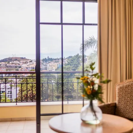 Quinta Gardens - Adults Only