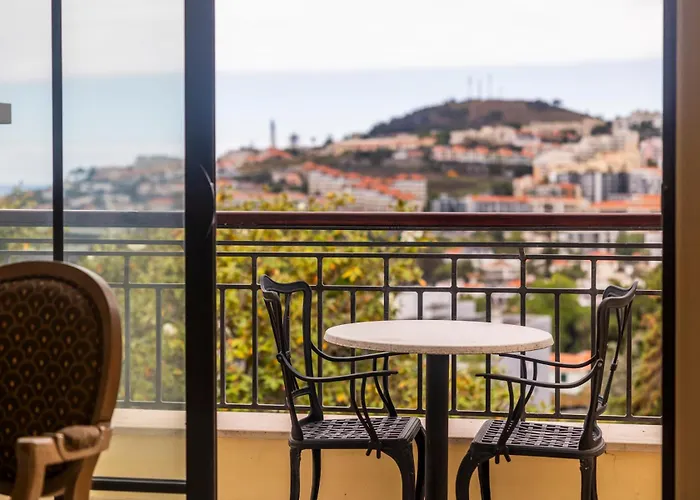 Quinta Gardens - Adults Only